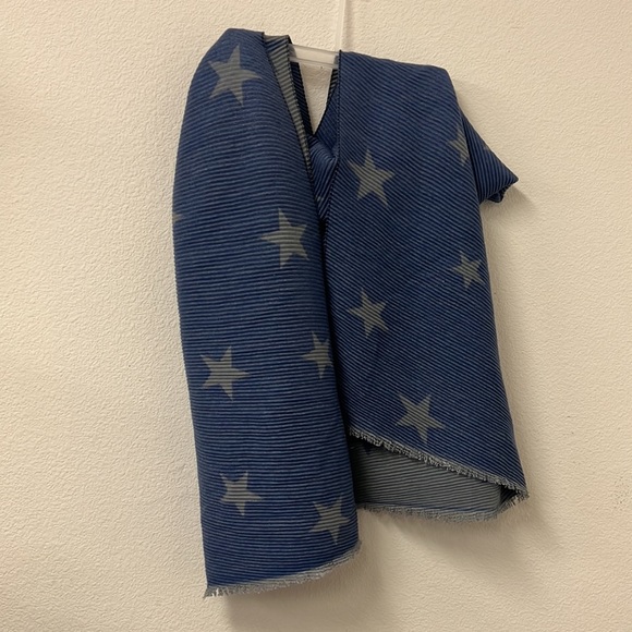 Pretty Persuasions Knit Star Long Scarf - Picture 6 of 8